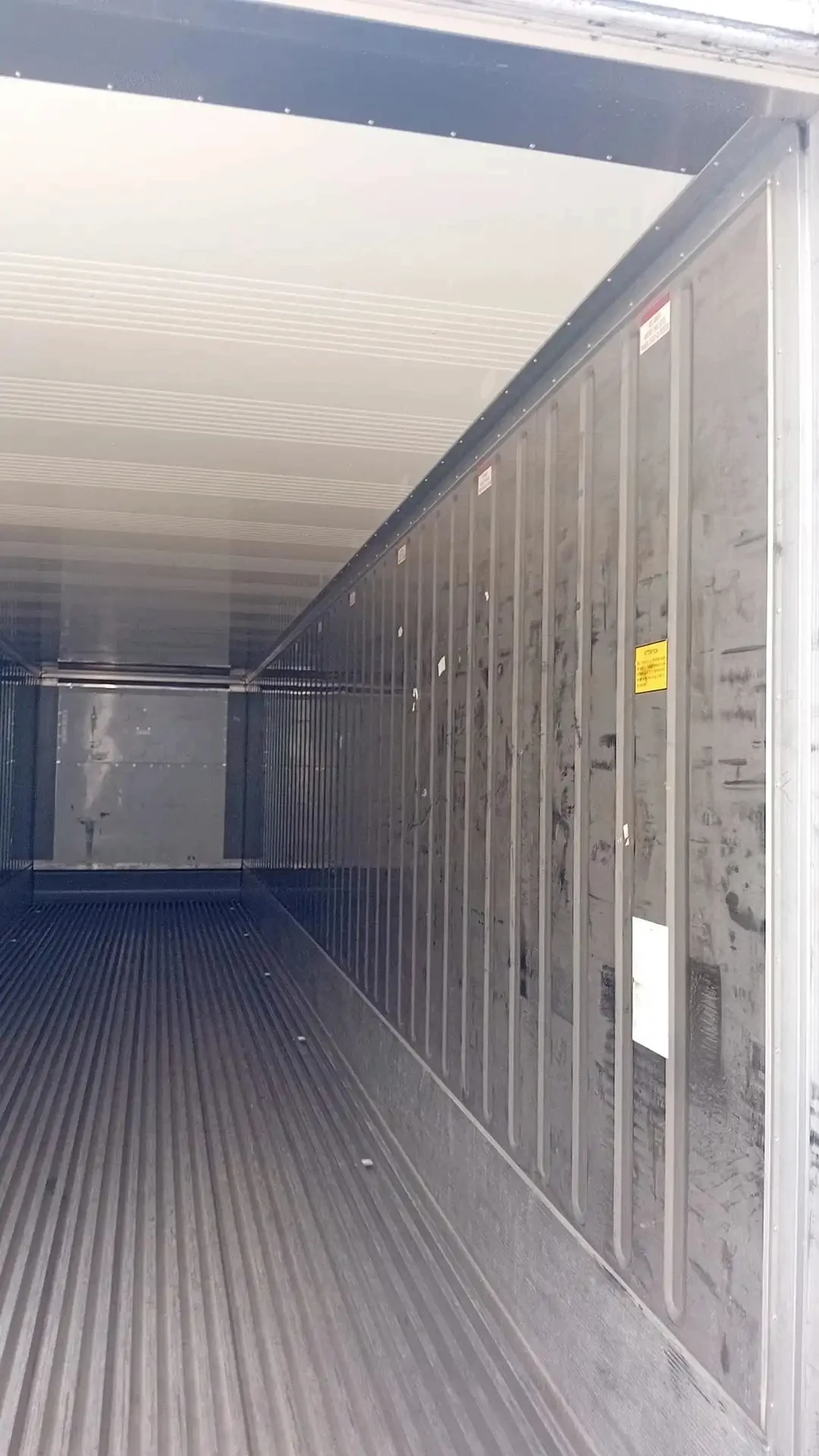 Reefer konteyner iç duvarları ve tavan yalıtımı